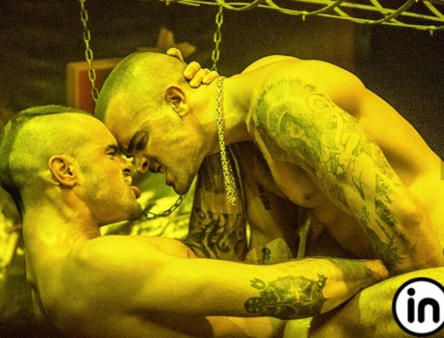 Watch Damien Crosse's leaked NSFW photo on TwXstars