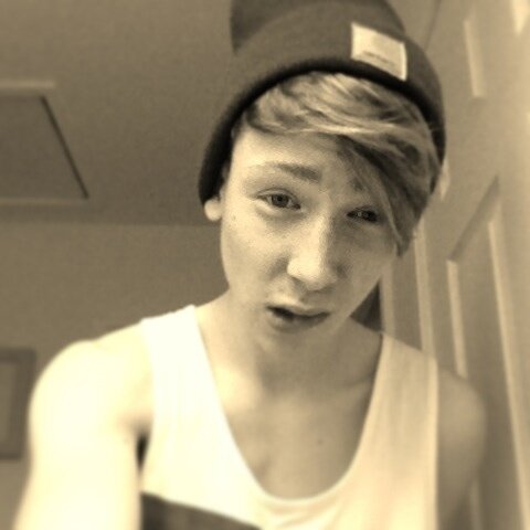 rosshalward tweet picture