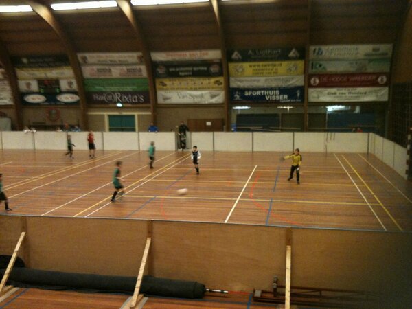 F-toernooi van het 4e WS-boardingtoernooi is begonnen in sporthal de Watertoren.
Finale start om 15.24