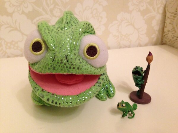 PascalTangled's tweet image. Family reunion!