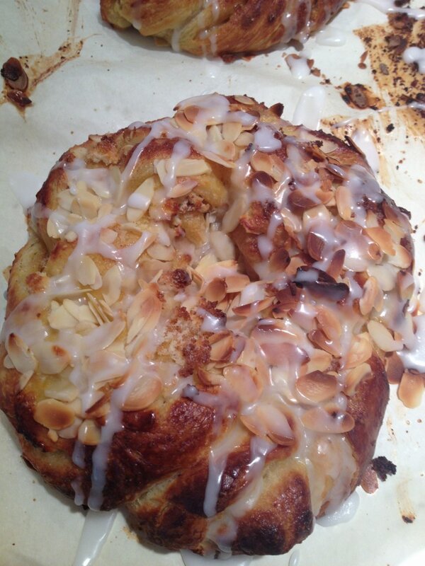 edkuryluk's tweet image. Dbl yum! RT @Michelle_Jaffee: And breakfast rings!!  Oh happy day! #SweetandSimple #FairfieldCT