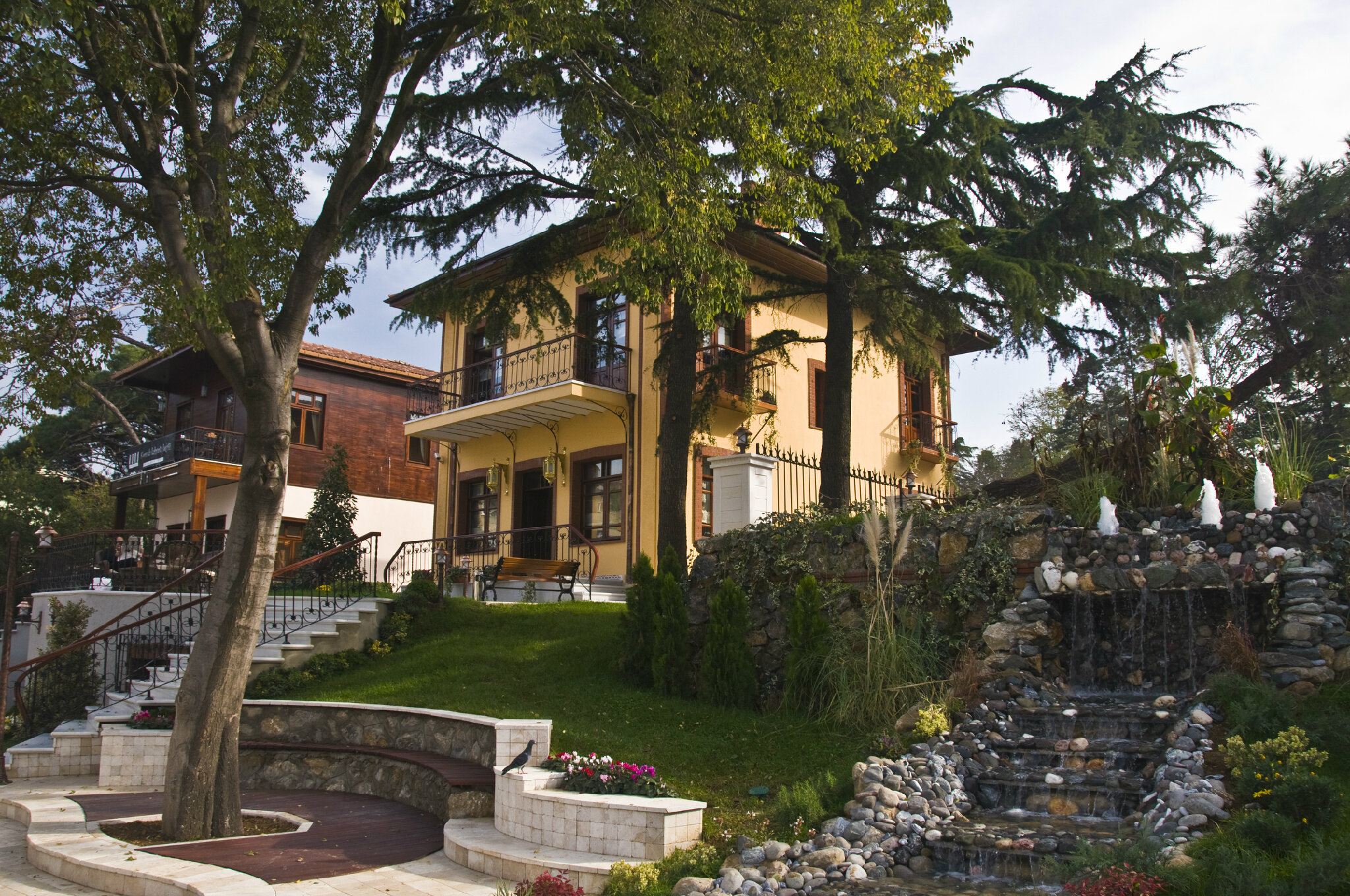 Kursat Ozdemir ×××××××¨ Hazine Arayanlar Pendik Belediyesi Kemal Tahir Kutuphanesi Gizli Bir Hazine Adeta Bizden Duyurmasi Sizden Okumasi Http T Co Dmaljt7x14