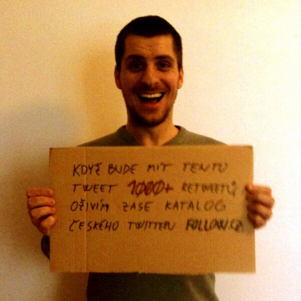 Když bude mít tento tweet přes 1.000 retweetů, oživím zase katalog českého twitteru <a href="/followcz/">Follow.cz</a>.