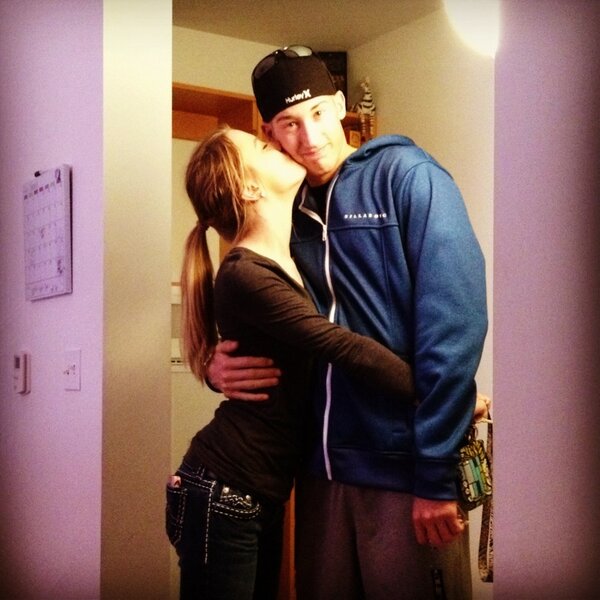 AlexMarie tweet media