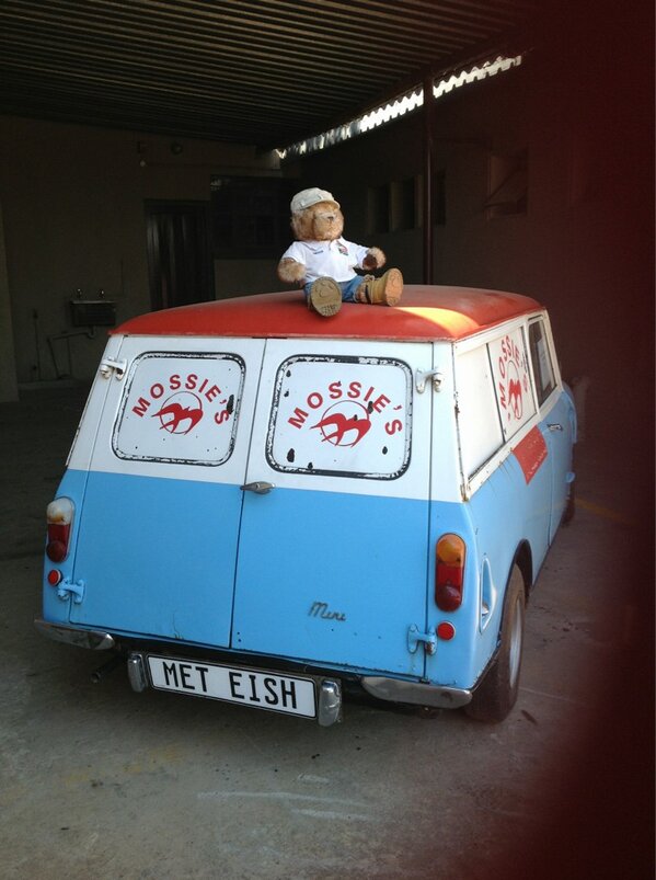 Rachel_CapeTown's tweet photo. Looky who is in Robertson for the Hands on Harvest. First stop was @KlipdriftBrandy. @GetawayTrevor @RobertsonWineV http://t.co/1RZ2xptq4g