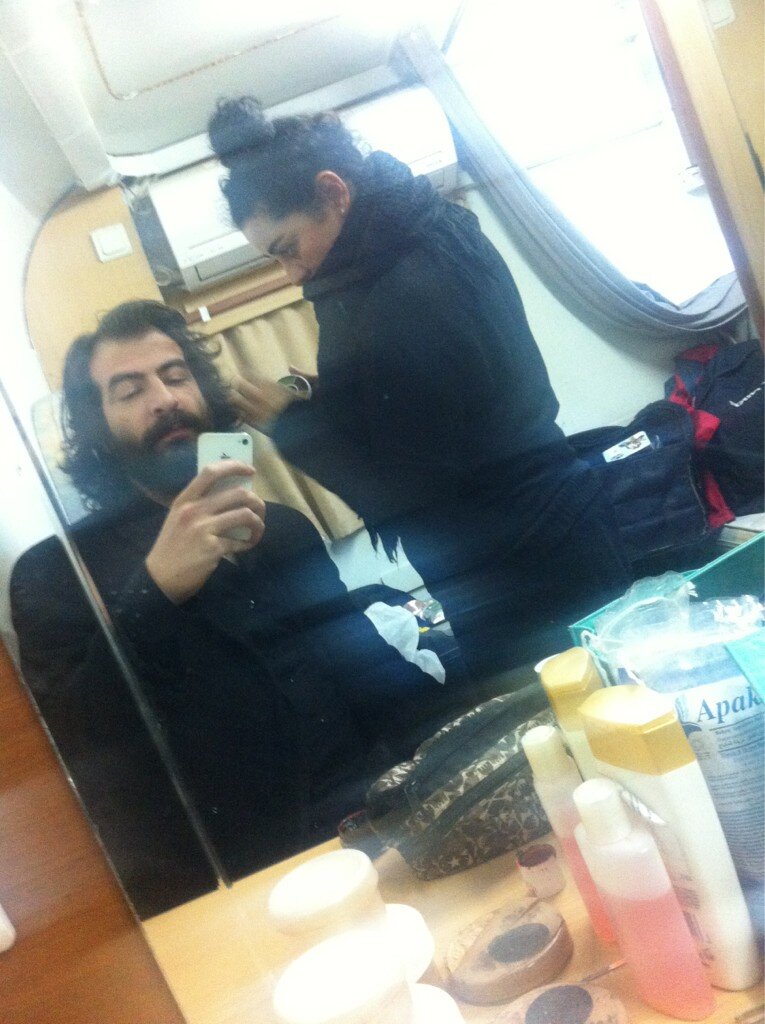 BDugMt0CEAETS-Q.jpg:large