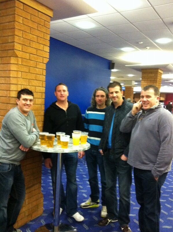 mcliffe1's tweet photo. @cheney75 @andygupps @SimonSheppy9 @kelv25s #GreatNight http://t.co/Vvd2czF7zx