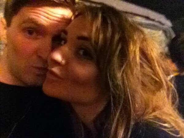 thomashunt88's tweet photo. @joehollinworth @BethFord91 Oops #sorrybro http://t.co/I3qLtdH1xB