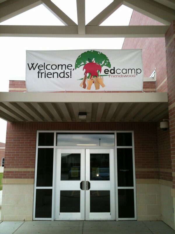 EdcampFWD's tweet image. @edcampFWD Friendswood sign's up, @dunnbroscoffees @panerabread @ShipleyDo_Nuts @KrogerCo ready &amp;amp; its free! #edcamp