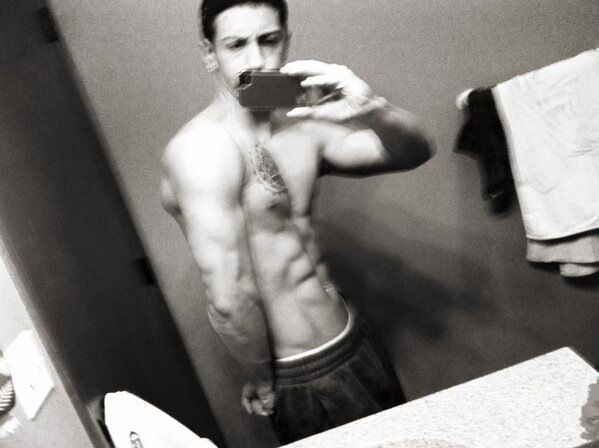 SwollC65's tweet photo. #progress http://t.co/YgMTGZ7AkU