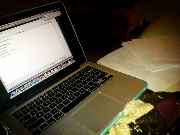 TaraMartiniii's tweet image. This is what my Friday night consists of 😒👎 #EconomicsHomework