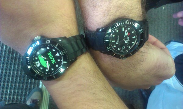 hroncok's tweet image. Bratrstvo linuxových hodinek. @Sesivany a @lmiskal na #DevConf2013