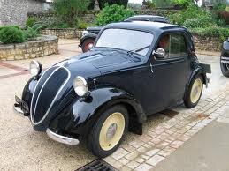 clubsimca's tweet photo. #unpocodehistoria. En 1936 se presentó el Simca 5. http://t.co/iSU4YQxswo
