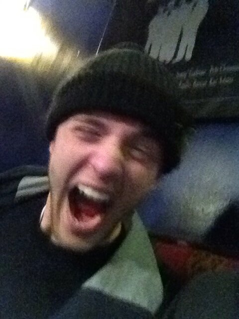 tomkingstar's tweet image. @jonnyabb_  #leaveeeeeityeahhhhhh