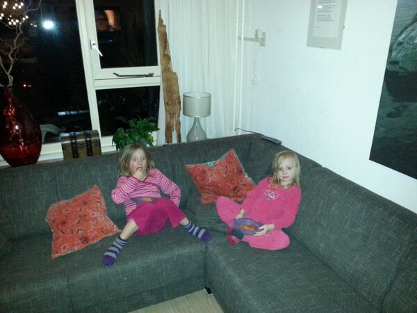 Trabassi's tweet photo. Opblijf avond http://t.co/FytJ676H04
