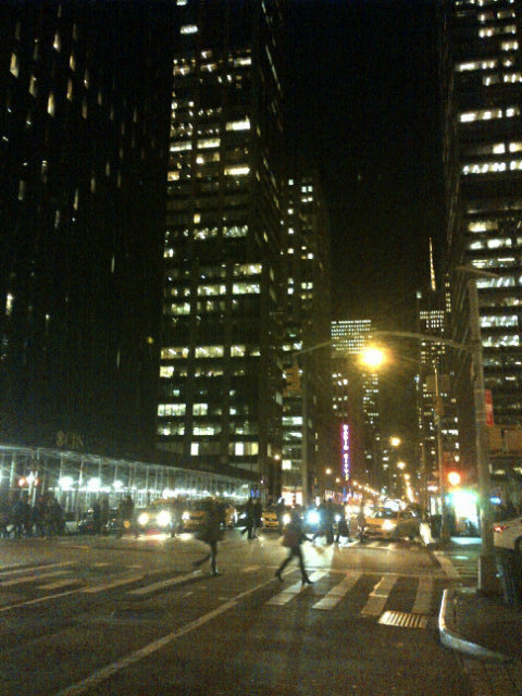 SandyFaraone's tweet photo. New York :) #yeah # NewYork #happy http://t.co/etKH8XxmTU