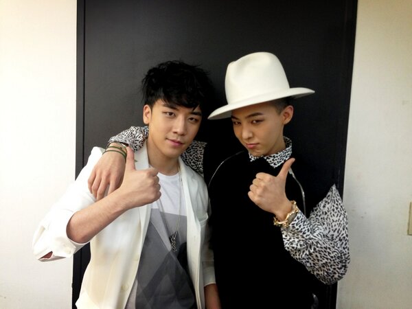 [Update T3] Twitter/Instagram/LINE của GD * Tháng 3/2013 BE0YgSsCcAA2D6y