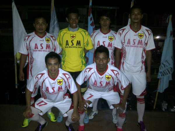 VITZ57_FC's tweet photo. Tour Sidrap Turnament Segitiga @futsalaudy  #VITZ57 http://t.co/HuAsYtrsTi