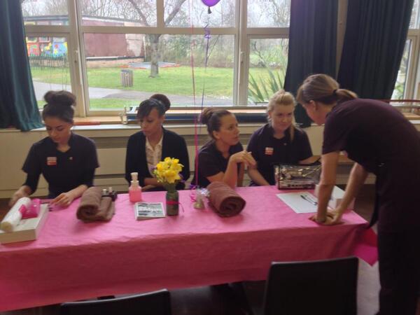 SimonMarshall9's tweet photo. @WestThames 
Level 2 Beauty students pamper parents at Dormers Wells Junior School. This http://t.co/sxVFwJNoEV
