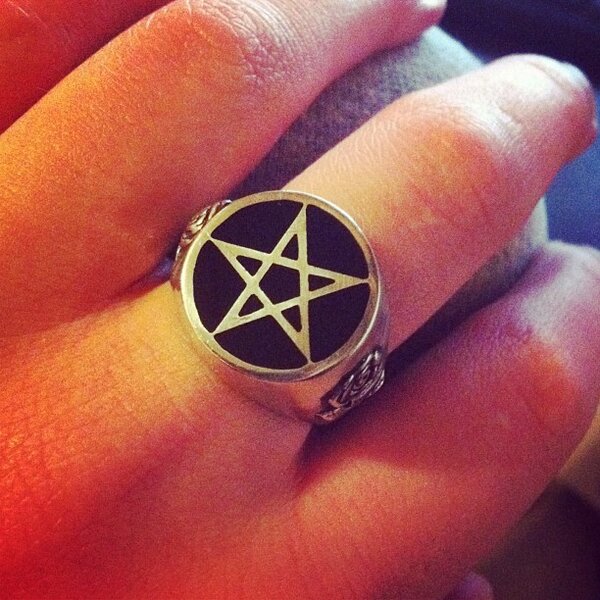 NovakElite's tweet photo. My favourite ring. #Pagan #Rock http://t.co/lJBg4NZcJF
