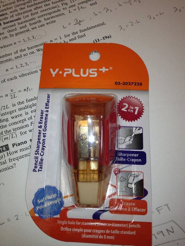 jaimuney's tweet image. eeeeeeeeeeee TYSM @amandascott_14 #eraser #pencilsharpener #2tests 😄✏📝