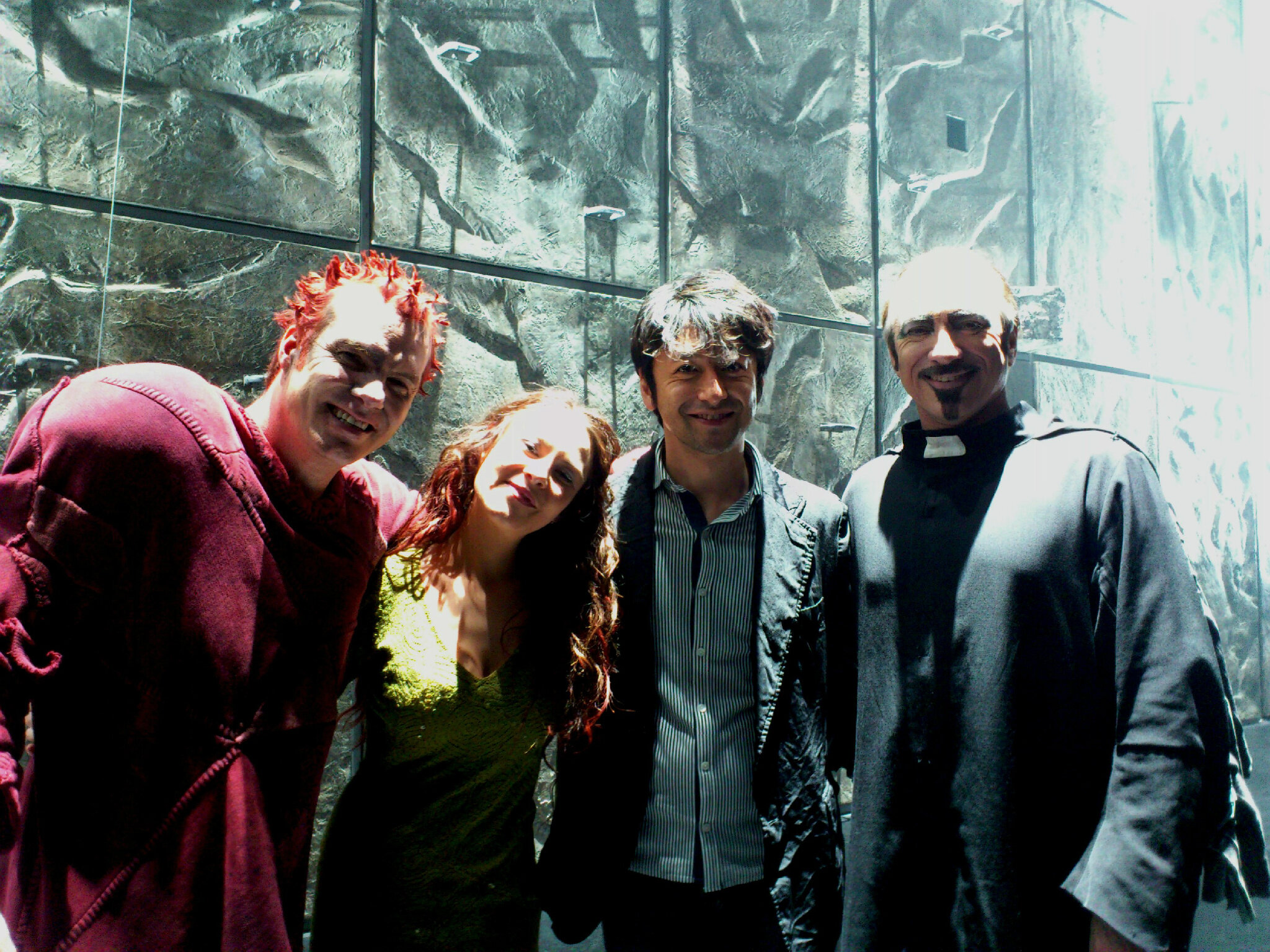 ノートルダム ド パリ 俳優の石丸幹二さんがノートルダムを観に来て下さいました ディズニー ノートルダムの鐘 でカジモドの声を演じられた石丸さん 終演後ステージ上で記念撮影 キャスト達も日本を代表するミュージカル俳優さんとお話できて 嬉し