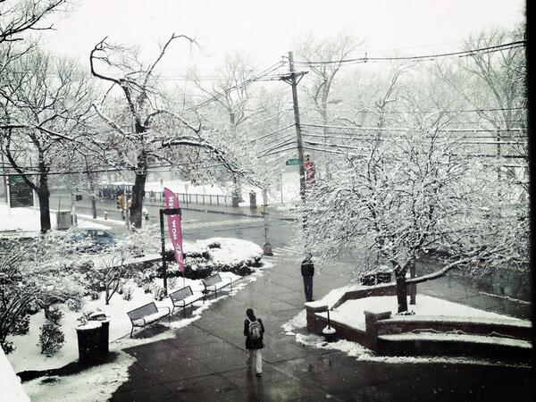 DCCStudLife's tweet photo. Happy Snow Day from the DCC! http://t.co/mWkzgbZzF6