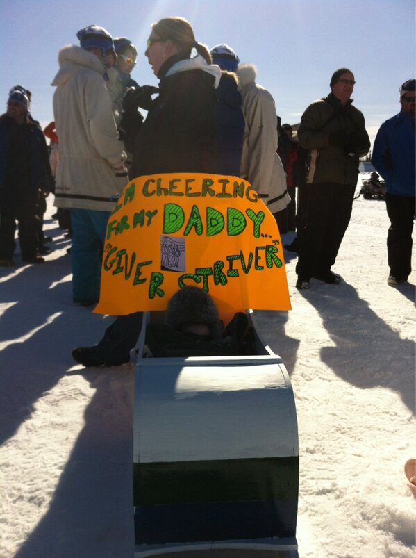 LabWinterGames's tweet photo. Number one fan! #labgames #labradorgames #friendshipgames http://t.co/1spzw9A7gu
