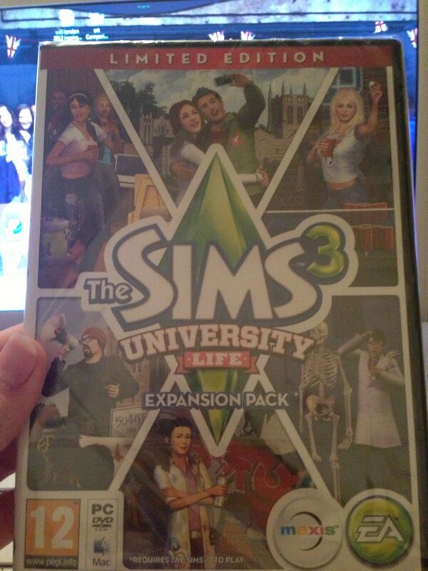 tinabean1801's tweet photo. Just got this bad boy @TheSims3 http://t.co/VzuggMcF2C