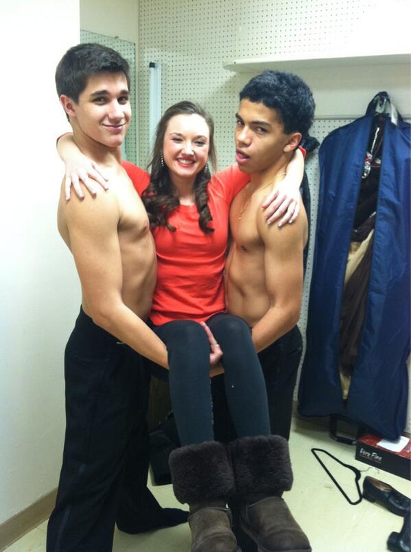 erin_foxy's tweet image. "@elysebeach: #PStakeover #wearesexier http://t.co/oTmmNx9CNQ"