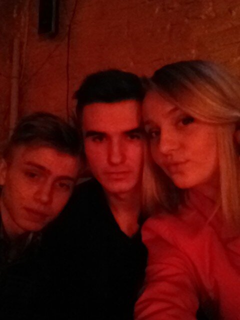 tratatyshka606's tweet photo. Тусим;) http://t.co/ZfJL9S86qY