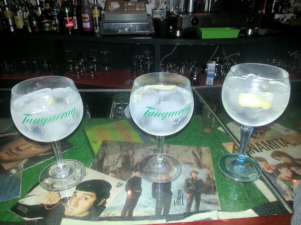 <a href="/jorcambel/">Jorge</a>  @chicoelalcalde in <a href="/PubCLASSIC/">Pub CLASSIC</a>