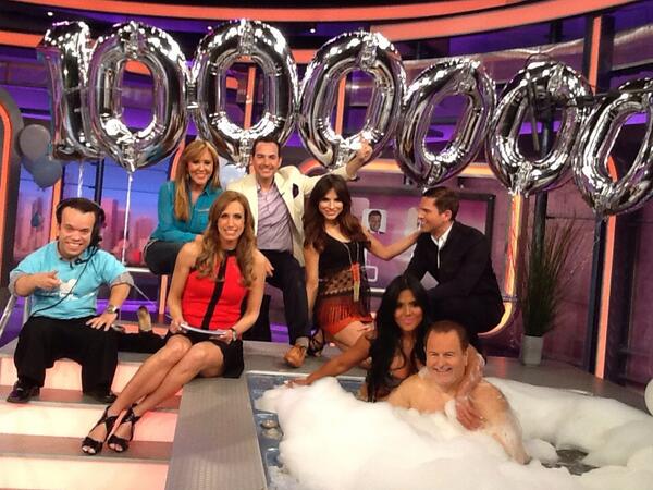 ElGordoyLaFlaca's tweet photo. Miren q bellos!!! Seguimos Pa'Lante #GyFMillon Gracias x todo el apoyo!!! http://t.co/25GrKnJTHH