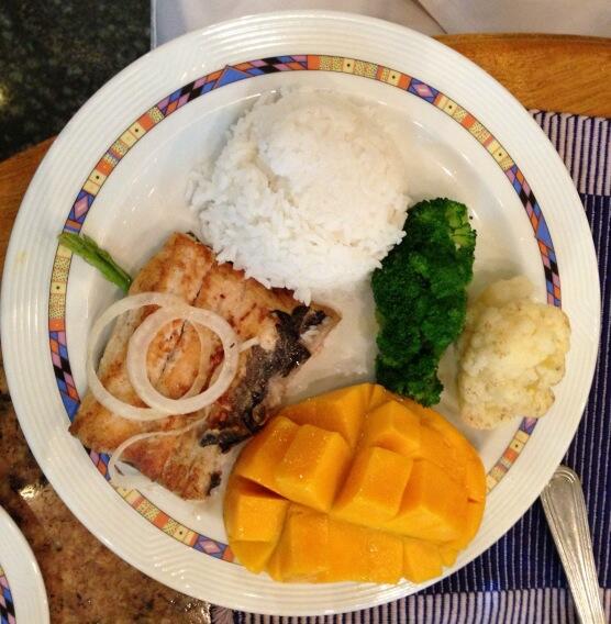 Tony Leachon MD on Twitter: "Ideal Filipino Food plate. Balanced diet