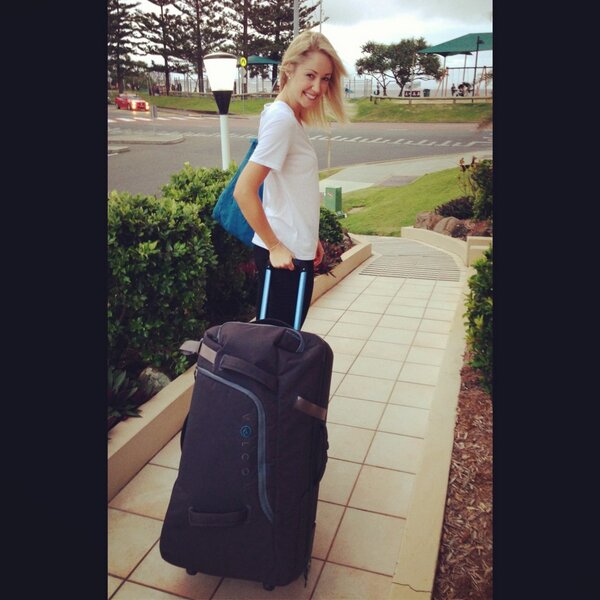 wright_or_wrong's tweet image. Homeward bound. Thanks for my sweet new wheelie @volcom legends! No more Qantas counter blowouts with this baby!