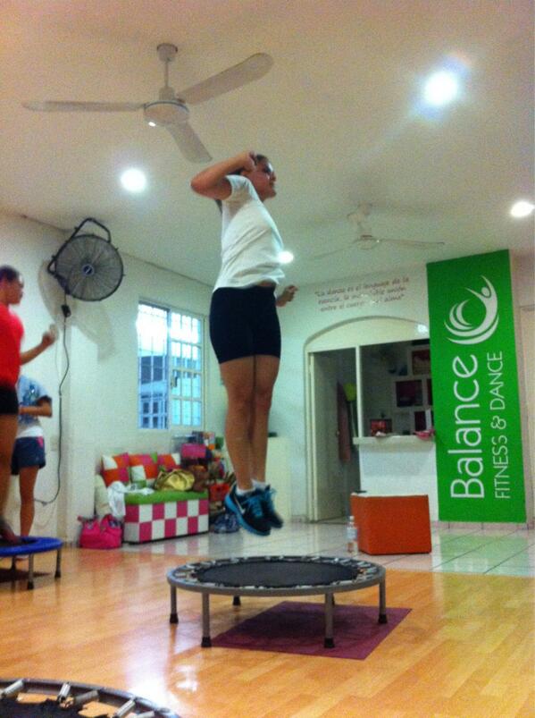 Balancefitdance's tweet image. Clase jump #superbalance