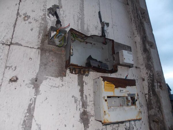 DominicMcmullan's tweet image. #abandonedbuilding #brokenstuff #photography  #abandoned