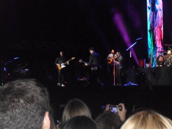 TrueJonaticJB's tweet image. 3 de Marzo una fecha inolvidable que me hizo muy feliz gracias a los Jonas Brothers :´) ♥.♥