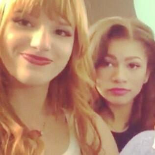 stateofgraphics's tweet photo. Zendaya &amp; Bella Thorne Icon
©stateofgraphics
Credit if taking/using ;) http://t.co/BdtcEs3QtP