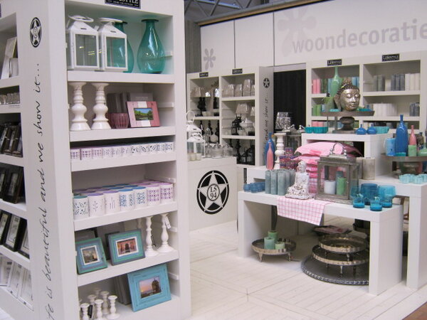 Bekijk op onze website de nieuwe collectie van Riviera Maison, LifeStyle en andere merken.intratuin.nl/winkels/intrat…