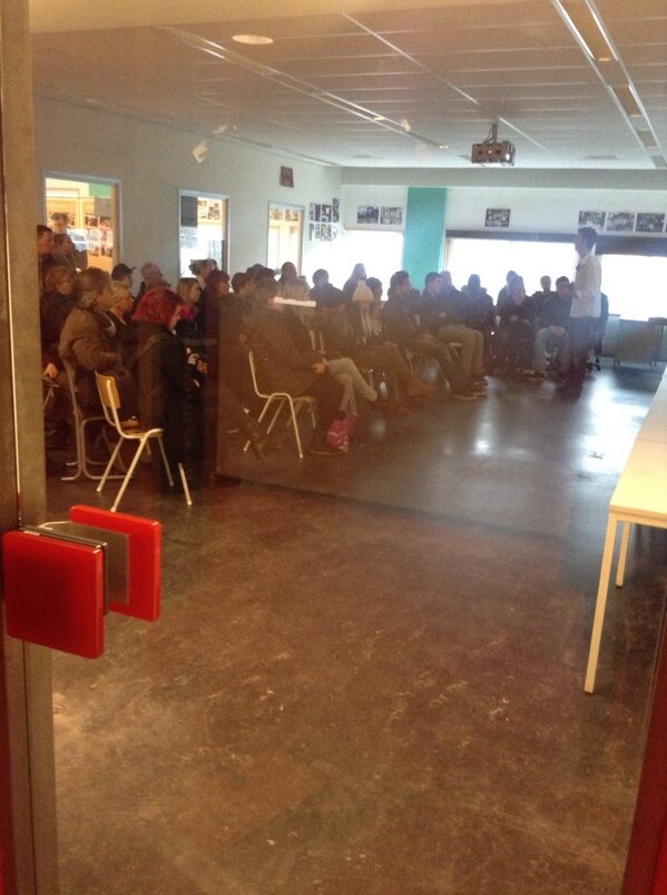 GLUIV's tweet photo. Volle zalen bij de voorlichting van #interactief #vormgeven @glu #iv http://t.co/rodYViHcmu