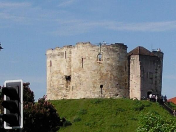 AndDocks's tweet image. For removals or storage for free quote ring Chris on 07738699565 or Pete on 07738684615