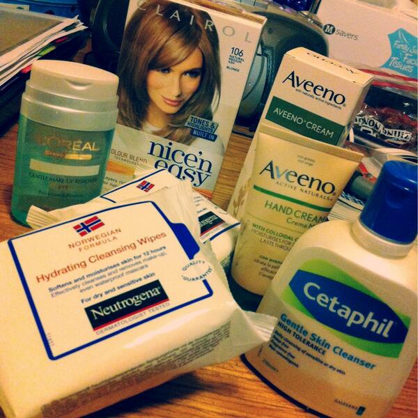 sindykai_'s tweet image. Stocking up on some essentials whilst it's 3 for 2 at boots 😉 #minihaul #bbloggers