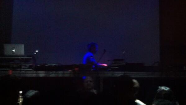 Baiondi's tweet photo. #ThomYorke dj set #Berghain #AtomsForPeace #Berlin "Ti piaci un sacco Thom!" http://t.co/myWzhwZ4MU