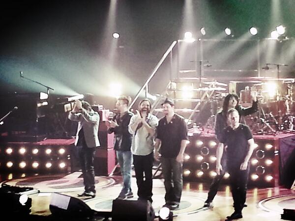 JEngelsrud's tweet photo. Had an amazing time last night! Thanks for visiting Ft. Wayne @macpowell and @joshwilson !!
#miracletour http://t.co/oCR37wsh0a
