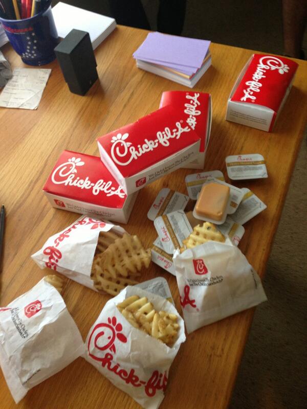 michaelbparker_'s tweet image. Though @mathildesellars was an hour late she did come through with the chick-fill-a #govproject #blowupIran