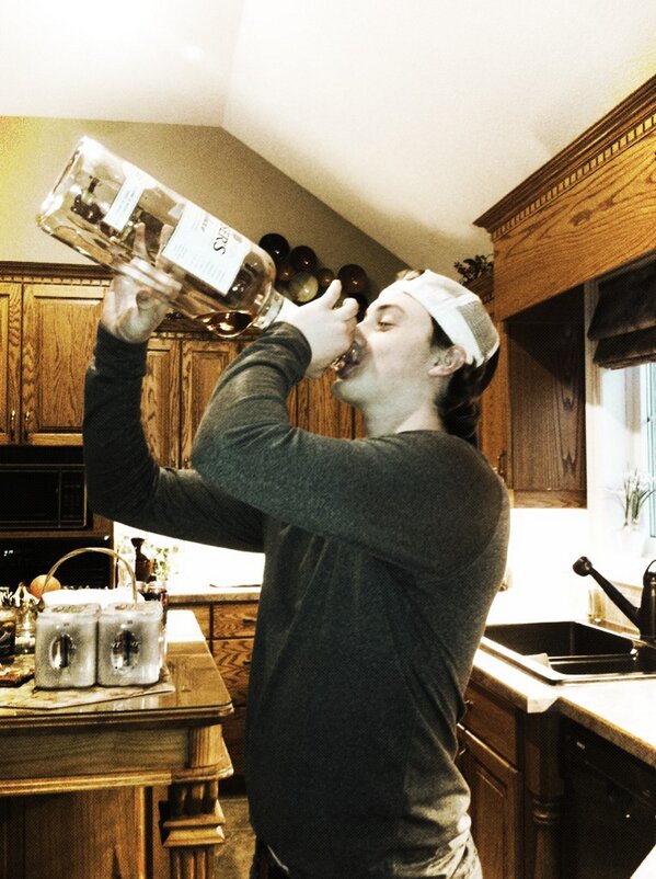 LindsayMillls's tweet photo. @Dusty4000 I think you got every last drip  #champion http://t.co/IzXy6Pd74R