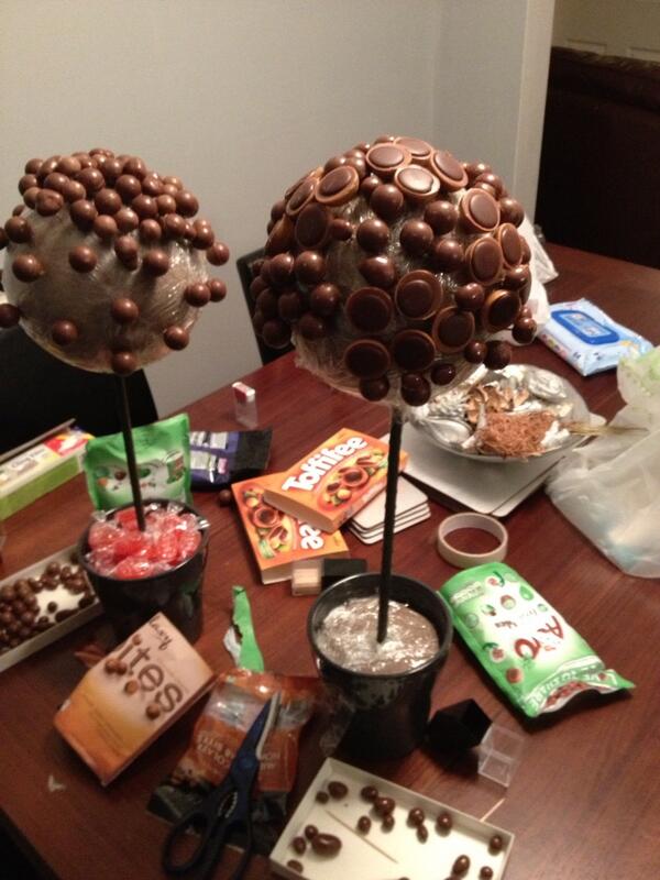 dids44's tweet photo. Started to make Mother's Day presents #yumyum http://t.co/nFU2oFt7kf