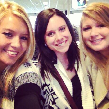 akaAMANDAKAY's tweet image. off to Chicago with my bests! @sarahgunderson @shegotaJohnk #sb #sas13