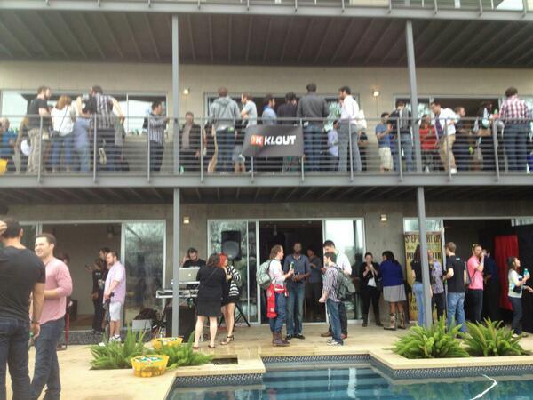 tagboard's tweet image. It's a full house today at the @klout crib! #Kloutsxsw #Tagboardsxsw